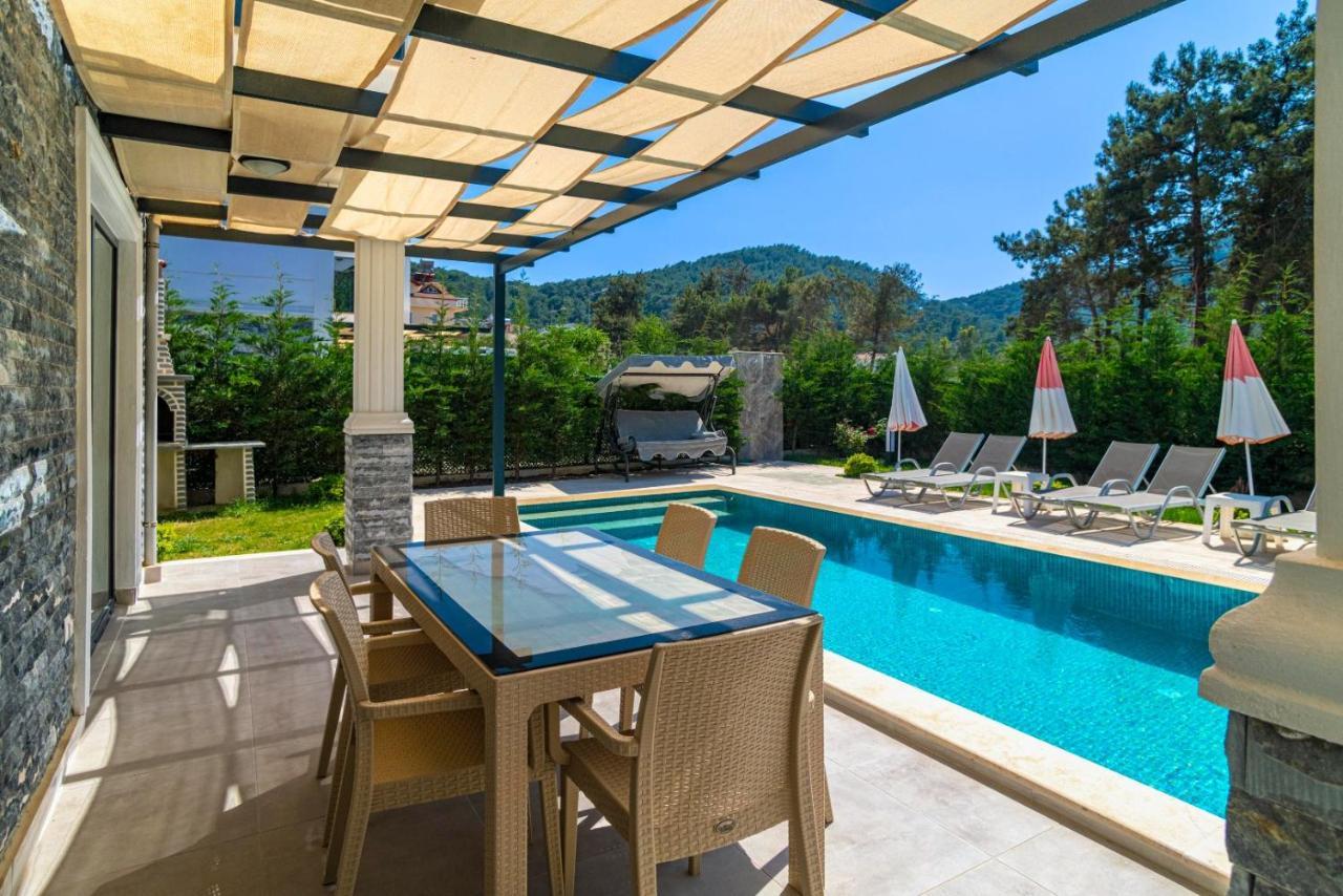 4 Bedroom Holiday Villa In Hisaroenue Oeluedeniz- Gold Rose Fethiye Bagian luar foto