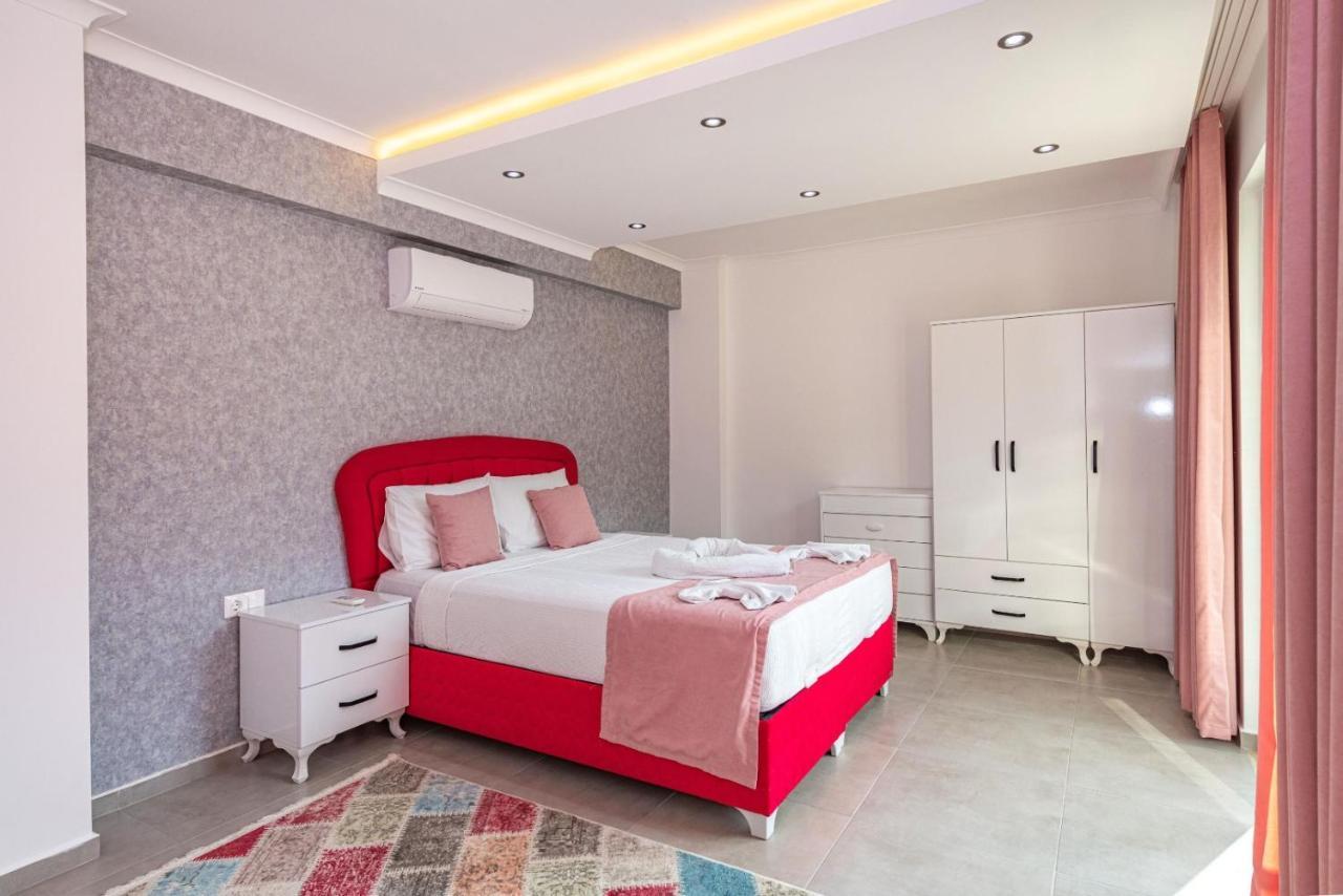 4 Bedroom Holiday Villa In Hisaroenue Oeluedeniz- Gold Rose Fethiye Bagian luar foto