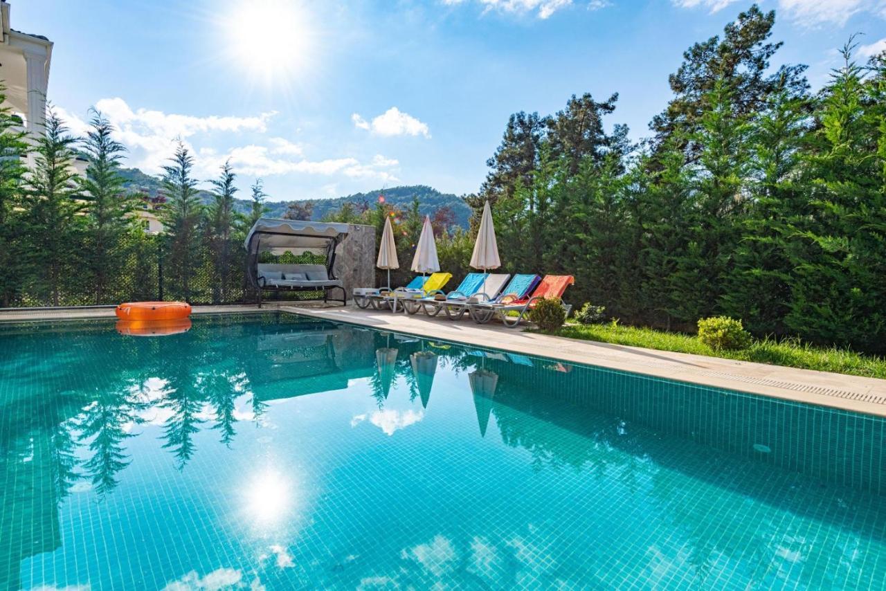 4 Bedroom Holiday Villa In Hisaroenue Oeluedeniz- Gold Rose Fethiye Bagian luar foto