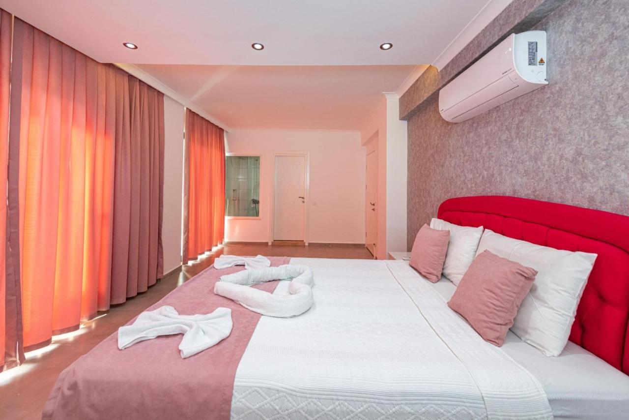 4 Bedroom Holiday Villa In Hisaroenue Oeluedeniz- Gold Rose Fethiye Bagian luar foto