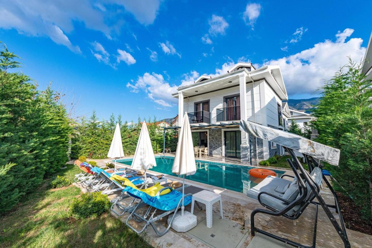 4 Bedroom Holiday Villa In Hisaroenue Oeluedeniz- Gold Rose Fethiye Bagian luar foto