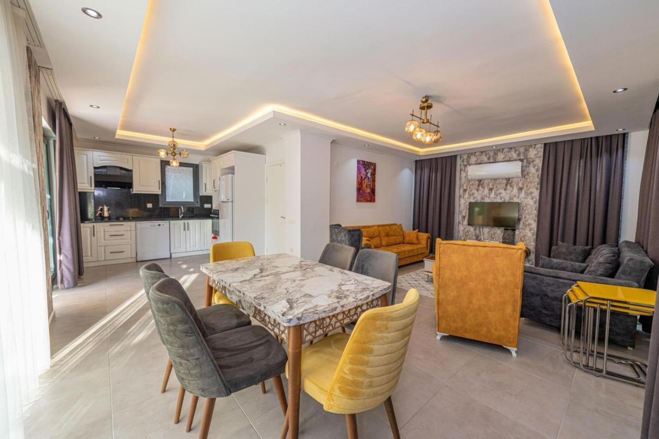 4 Bedroom Holiday Villa In Hisaroenue Oeluedeniz- Gold Rose Fethiye Bagian luar foto