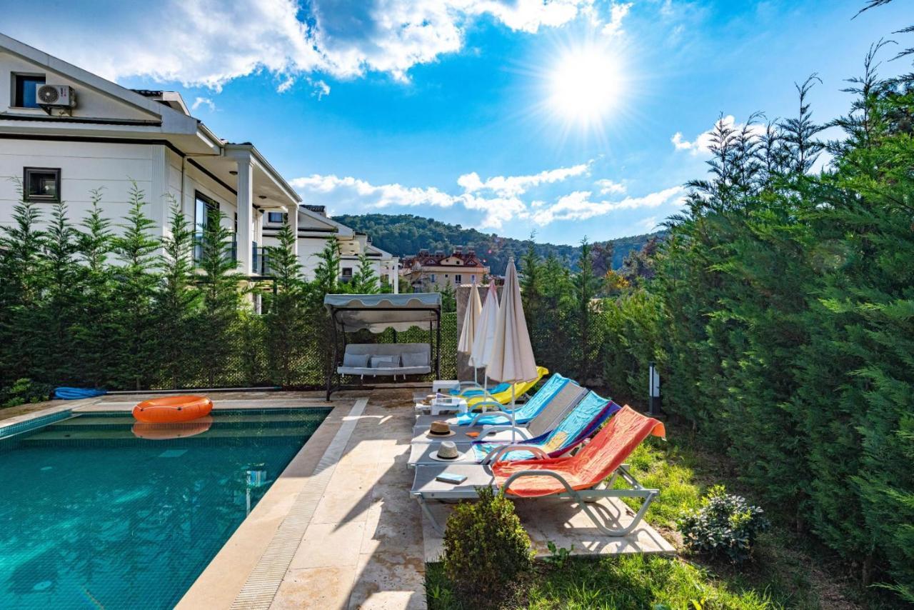 4 Bedroom Holiday Villa In Hisaroenue Oeluedeniz- Gold Rose Fethiye Bagian luar foto