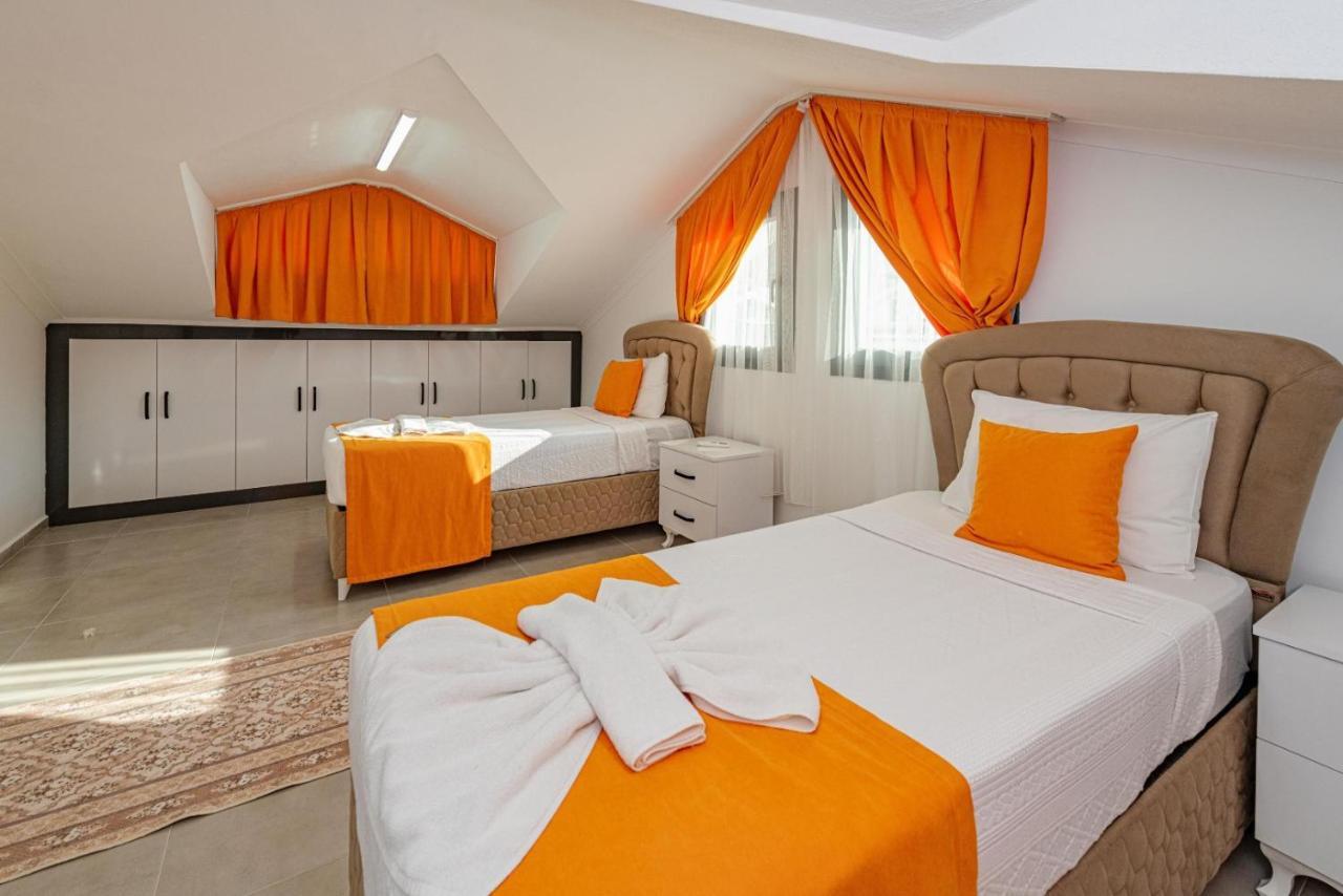 4 Bedroom Holiday Villa In Hisaroenue Oeluedeniz- Gold Rose Fethiye Bagian luar foto