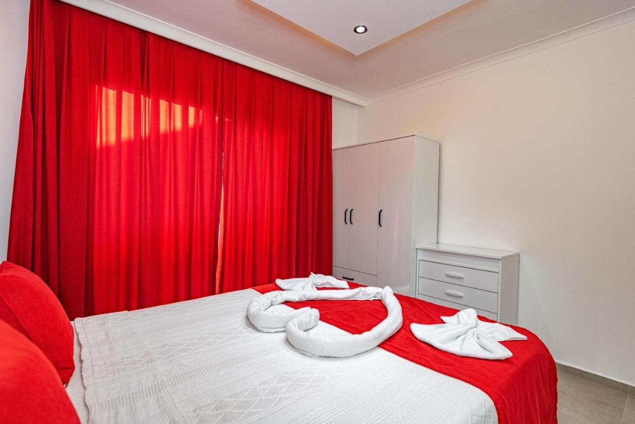 4 Bedroom Holiday Villa In Hisaroenue Oeluedeniz- Gold Rose Fethiye Bagian luar foto