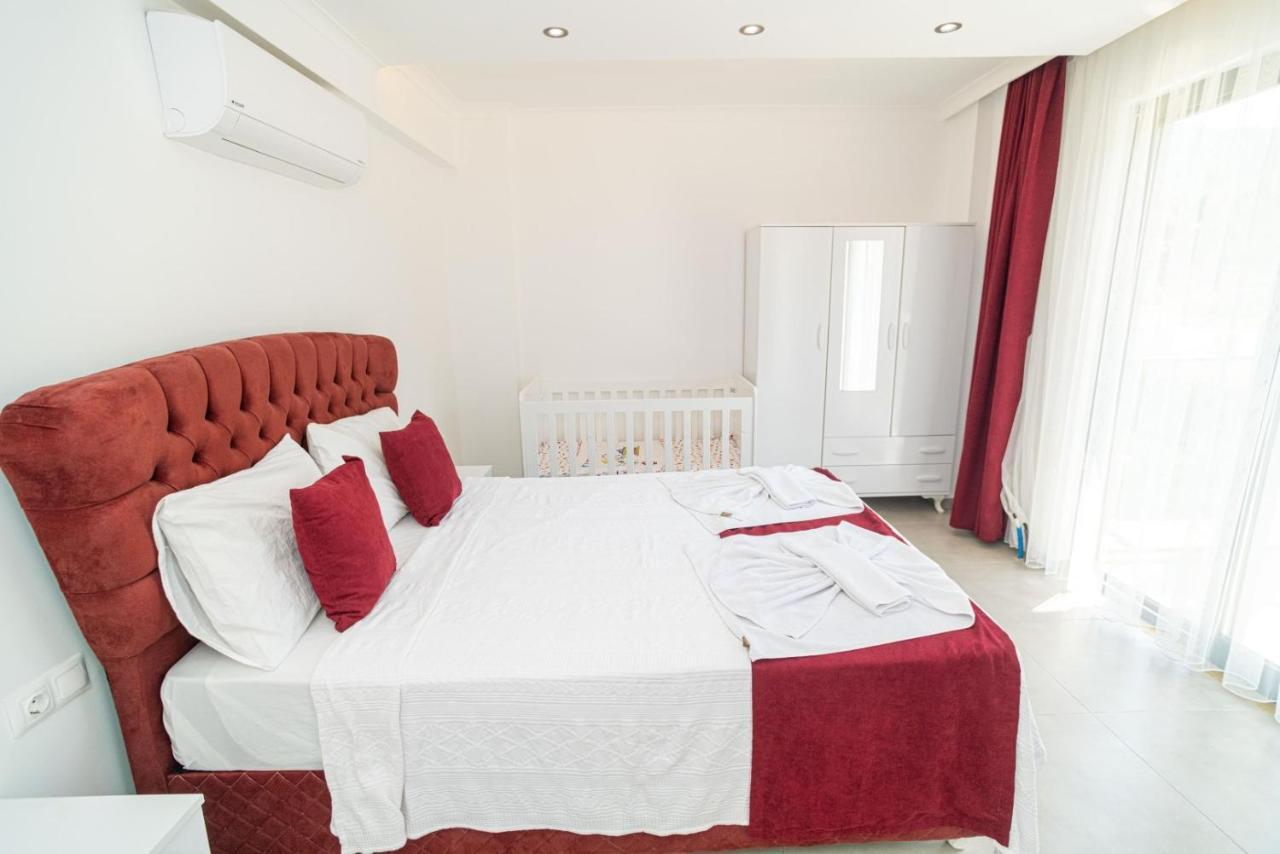 4 Bedroom Holiday Villa In Hisaroenue Oeluedeniz- Gold Rose Fethiye Bagian luar foto