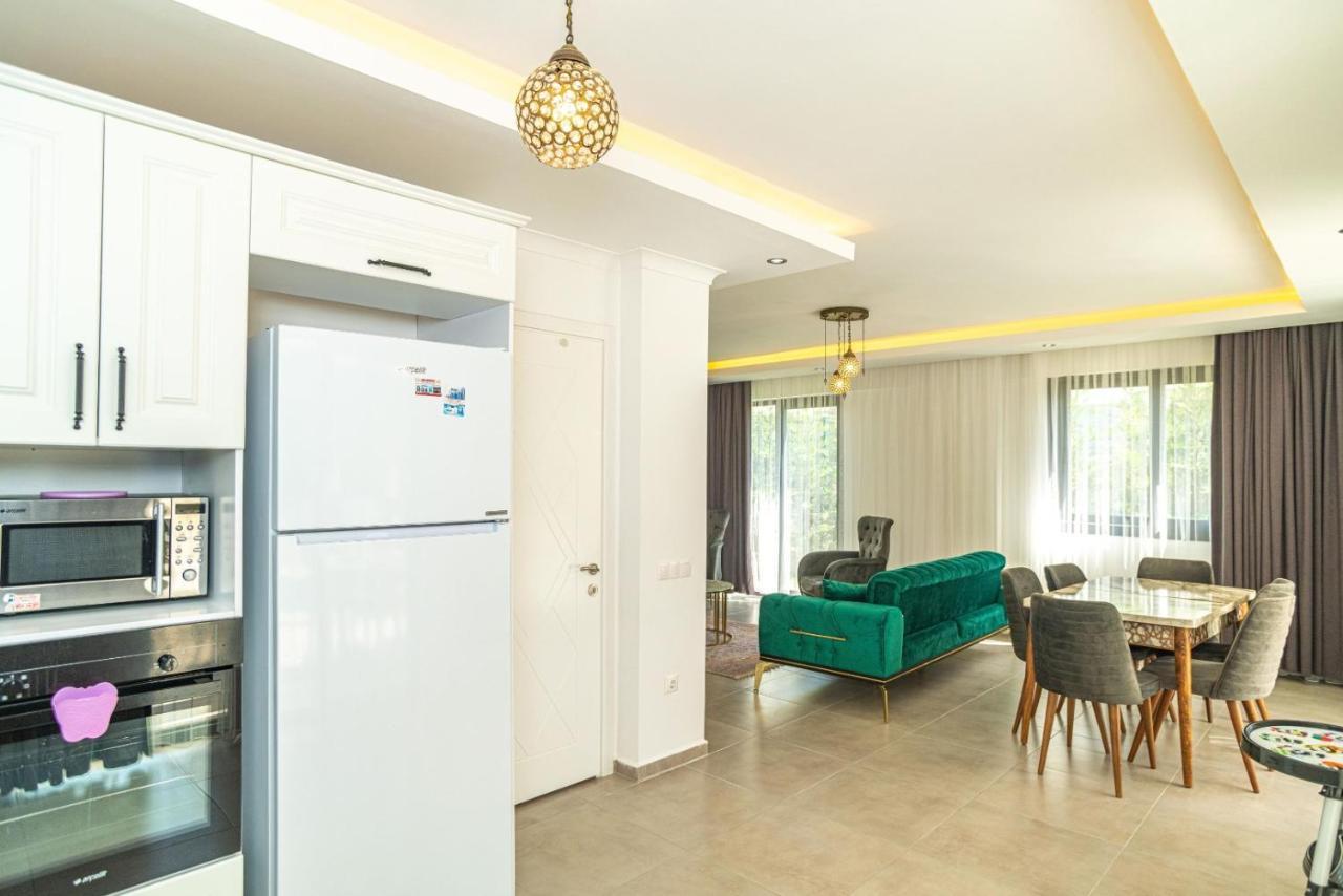 4 Bedroom Holiday Villa In Hisaroenue Oeluedeniz- Gold Rose Fethiye Bagian luar foto