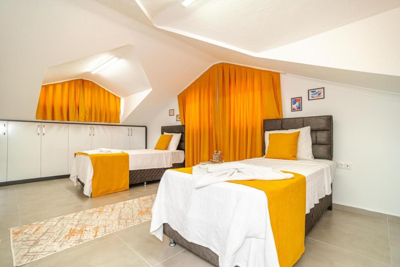 4 Bedroom Holiday Villa In Hisaroenue Oeluedeniz- Gold Rose Fethiye Bagian luar foto