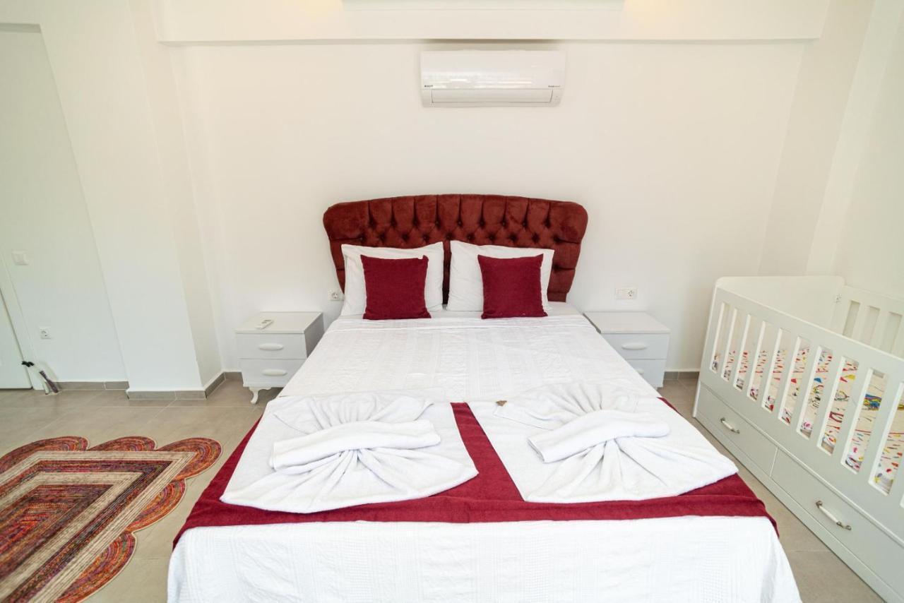 4 Bedroom Holiday Villa In Hisaroenue Oeluedeniz- Gold Rose Fethiye Bagian luar foto